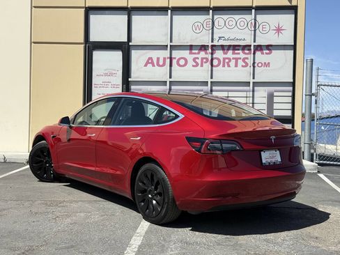 Used 2018 Tesla Model 3 Long Range image 9