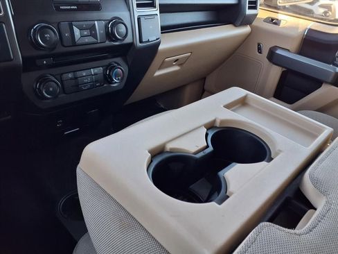 Used 2017 Ford F150 XLT image 28