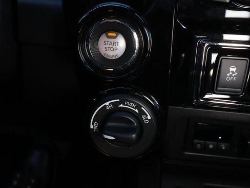 Used 2021 Nissan Titan Platinum Reserve w/ Off Road Protection Package image 20