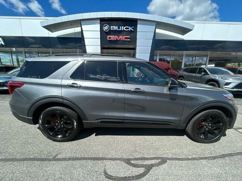 Used 2023 Ford Explorer ST w/ Equipment Group 401A AWD/4WD image 2