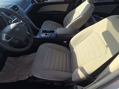 Used 2018 Ford Fusion S image 21