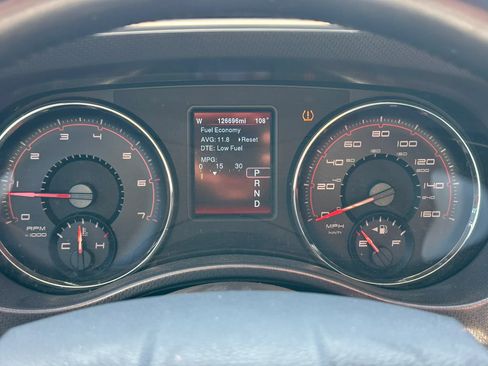 Used 2014 Dodge Charger R/T RWD image 30