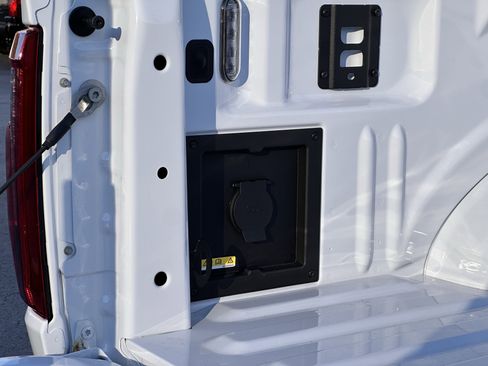 New 2025 Ford F150 XLT w/ Equipment Group 302A MID image 28