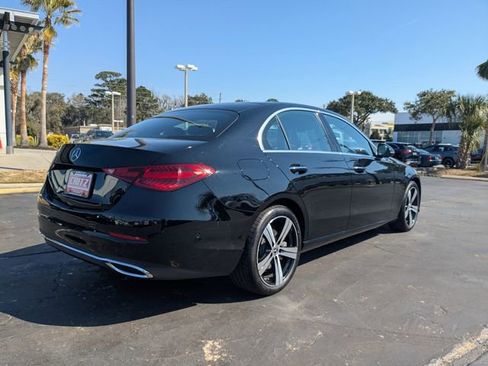 Used 2025 Mercedes-Benz C 300 Sedan image 5