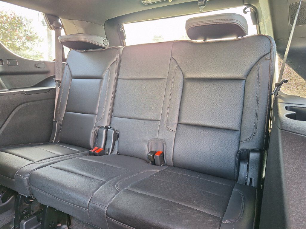 Used 2023 Chevrolet Tahoe High Country RWD image 13