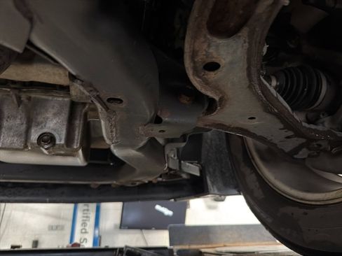 Used 2015 Chevrolet Equinox LT image 38