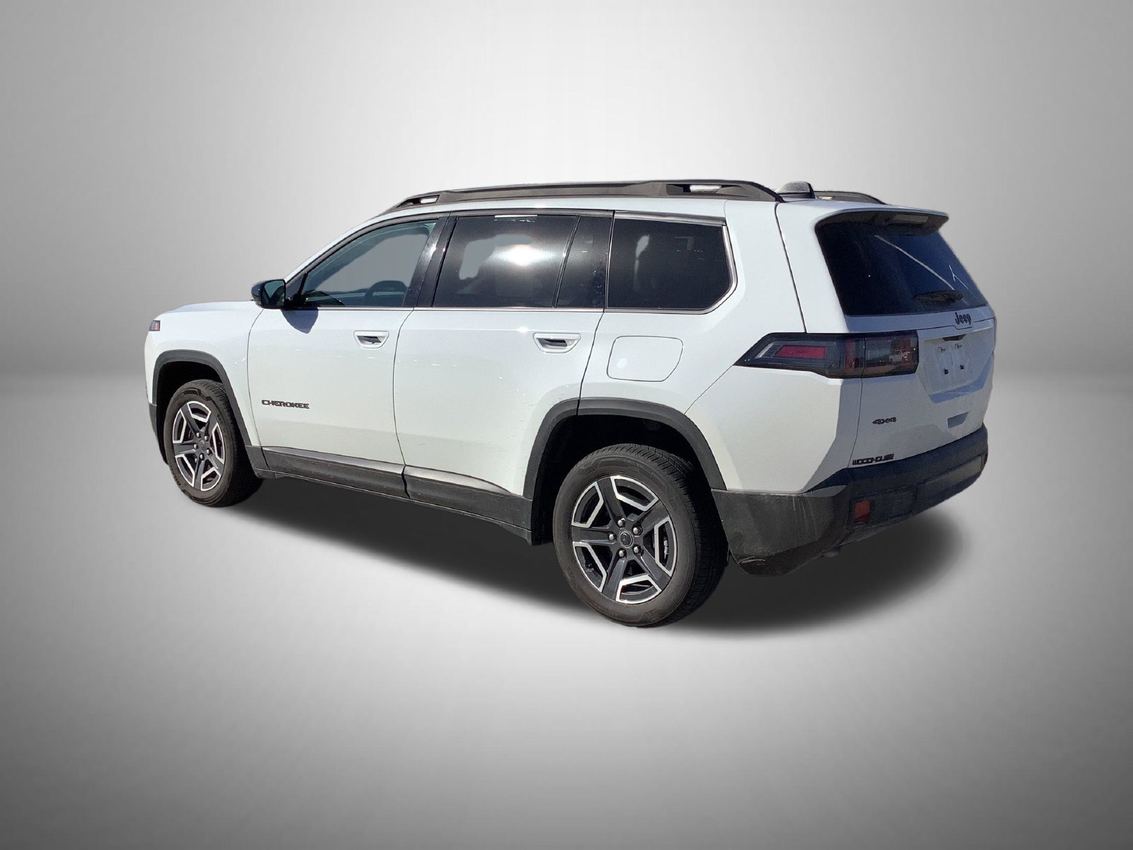 Used 2026 Jeep Cherokee Limited AWD/4WD image 2