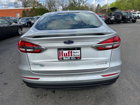 Used 2019 Ford Fusion Titanium FWD image 7