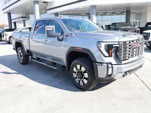 New 2026 GMC Sierra 3500 Denali w/ Technology Package image 8