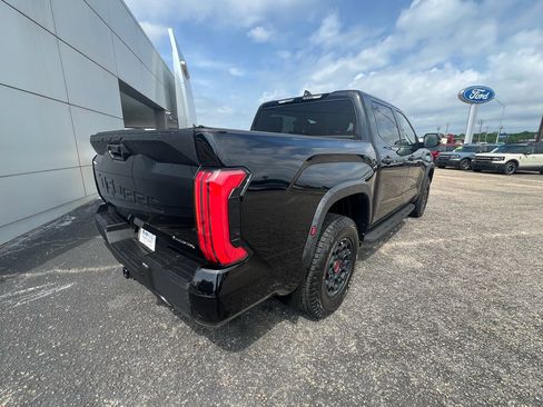 Used 2025 Toyota Tundra TRD Pro AWD/4WD image 9