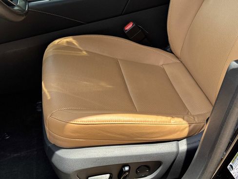 Used 2023 Lexus RX 350 Premium w/ Accessory Package (Z1) FWD image 12