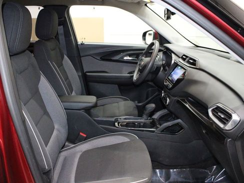 Used 2023 Chevrolet TrailBlazer LT w/ Convenience Package image 14