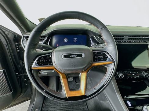 Used 2023 Jeep Grand Cherokee L Summit image 15