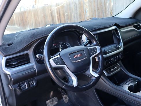 Used 2020 GMC Acadia SLT image 15