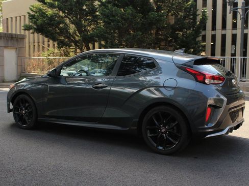 Used 2019 Hyundai Veloster Turbo R-Spec image 7