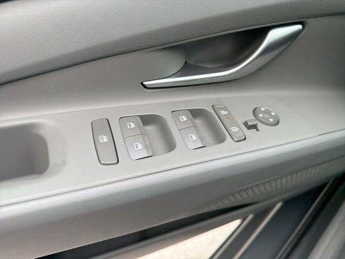 New 2026 Hyundai Elantra Sport FWD image 27