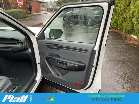 Used 2025 Kia EV9 Light Long Range image 49