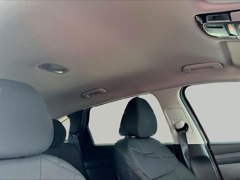 Used 2025 Hyundai Tucson SE FWD image 14
