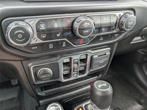 Used 2022 Jeep Wrangler Unlimited Sport AWD/4WD image 24