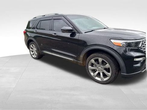 Used 2020 Ford Explorer Platinum w/ Premium Technology Package AWD/4WD image 3