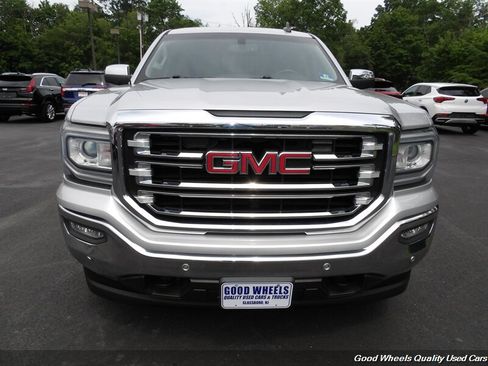 Used 2018 GMC Sierra 1500 SLT w/ SLT Premium Package AWD/4WD image 2