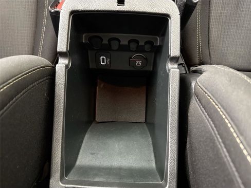 Used 2016 Jeep Cherokee Latitude image 32