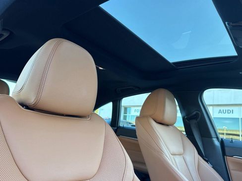 Used 2022 BMW i4 eDrive40 image 15