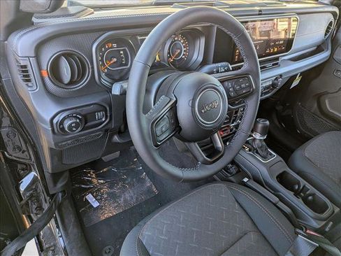 New 2025 Jeep Gladiator Mojave w/ Convenience Group image 3