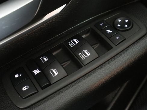 Used 2023 RAM 1500 Big Horn image 33