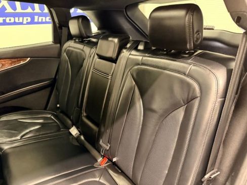 Used 2017 Lincoln MKX Select w/ Select Plus Package image 41