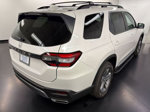 New 2026 Honda Pilot EX-L image 9