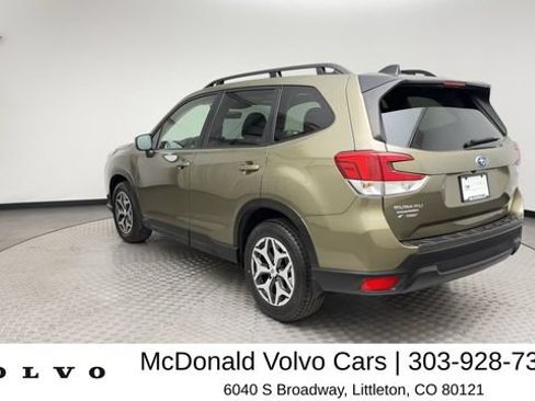 Used 2024 Subaru Forester Premium AWD/4WD image 4