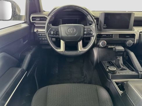 Certified 2025 Toyota 4Runner SR5 AWD/4WD image 22
