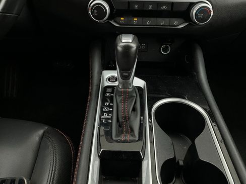 Used 2025 Nissan Altima 2.5 SR image 23