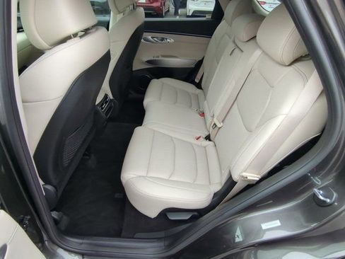 Used 2026 Genesis GV70 2.5T Select image 16