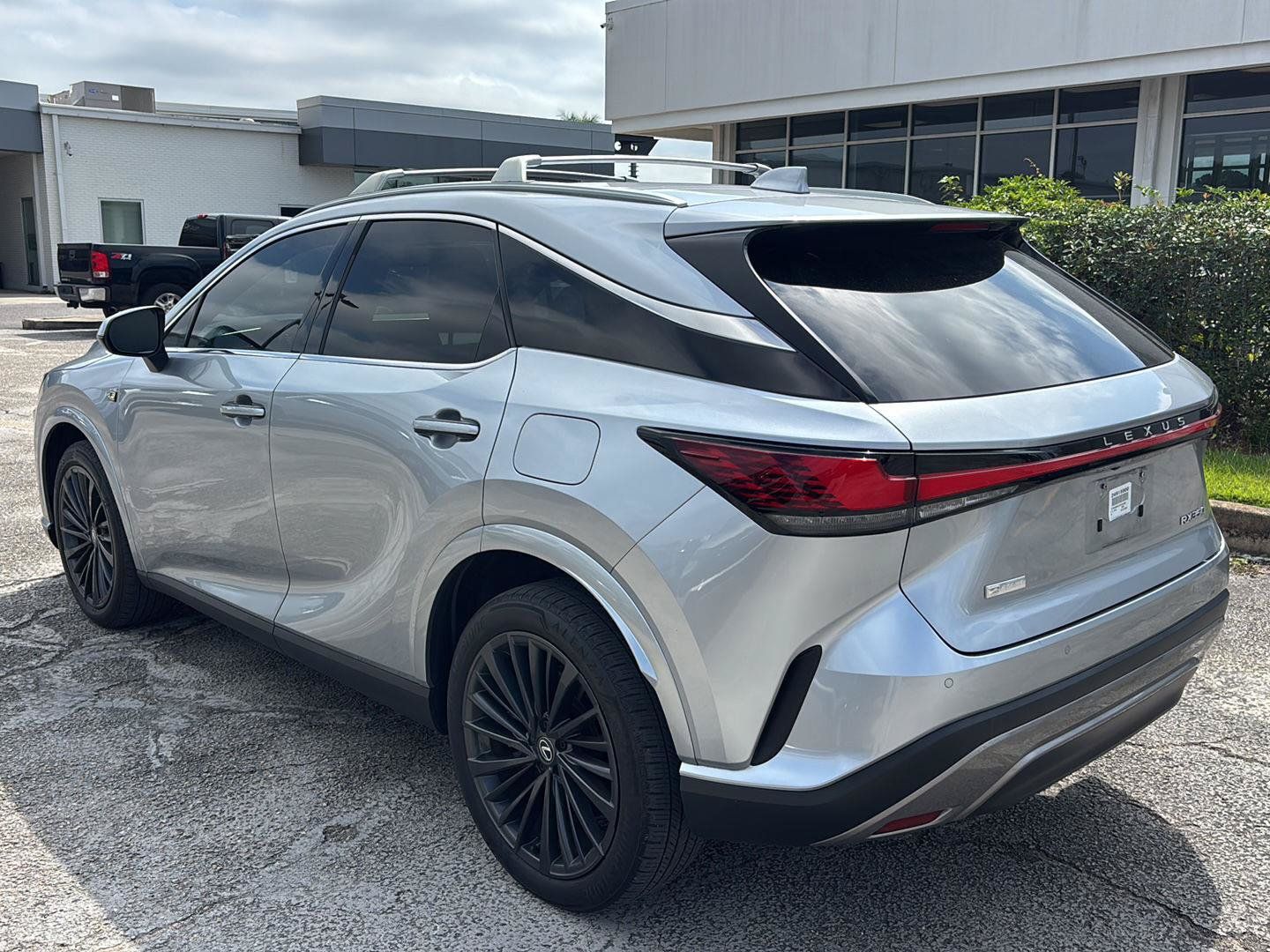 Used 2024 Lexus RX 350 Premium w/ Convenience Package FWD image 5