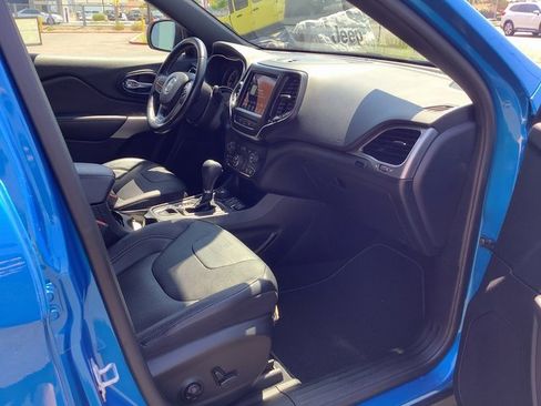 Used 2021 Jeep Cherokee Latitude Lux 80th Anniv w/ Quick Order Package 26U 80TH image 37