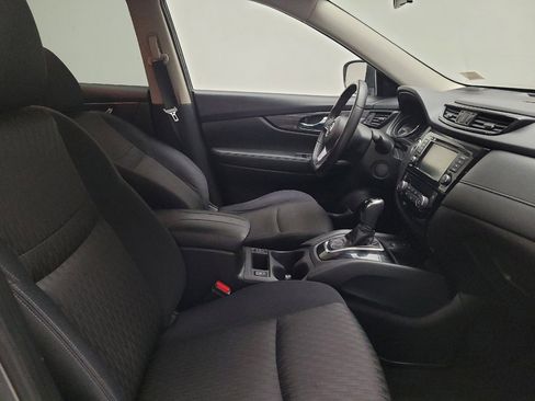 Used 2019 Nissan Rogue SV w/ Sun & Sound Touring Package image 21