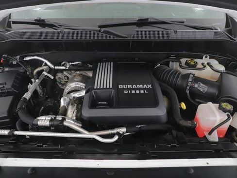 Used 2022 Chevrolet Silverado 1500 High Country w/ Safety Package II image 15