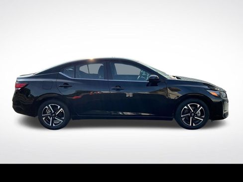 Used 2025 Nissan Sentra SV FWD image 20