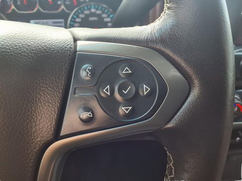 Used 2017 Chevrolet Silverado 1500 High Country image 14