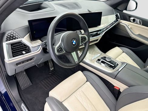 Certified 2026 BMW X7 xDrive40i w/ M Sport Package AWD/4WD image 9