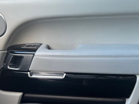 Used 2016 Land Rover Range Rover HSE image 47