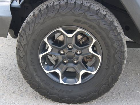 Used 2017 Jeep Wrangler Unlimited Sport w/ Quick Order Package 24S image 8