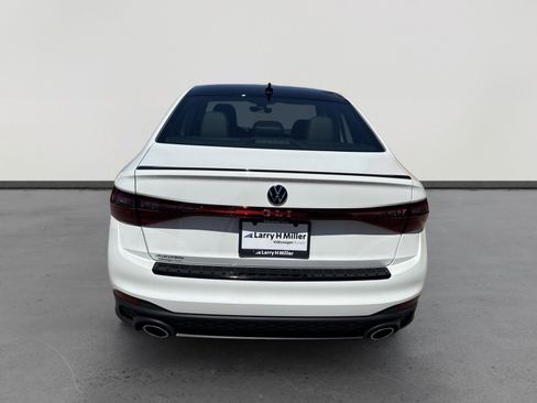 New 2026 Volkswagen Jetta GLI Autobahn FWD image 5