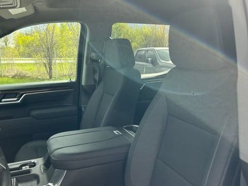 New 2026 Chevrolet Silverado 1500 RST w/ Z71 Off-Road Package AWD/4WD image 18