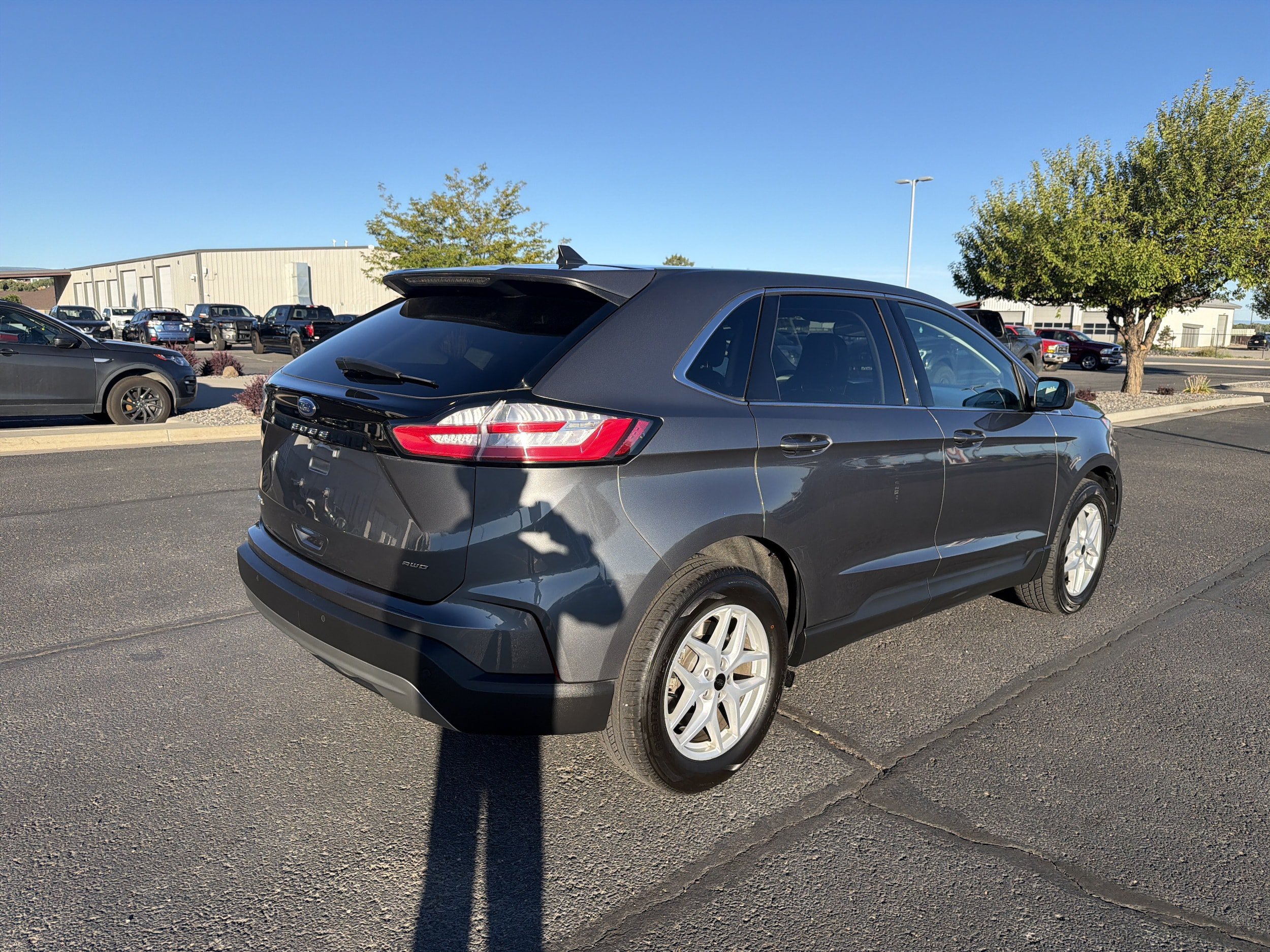 Used 2024 Ford Edge SEL AWD/4WD image 6