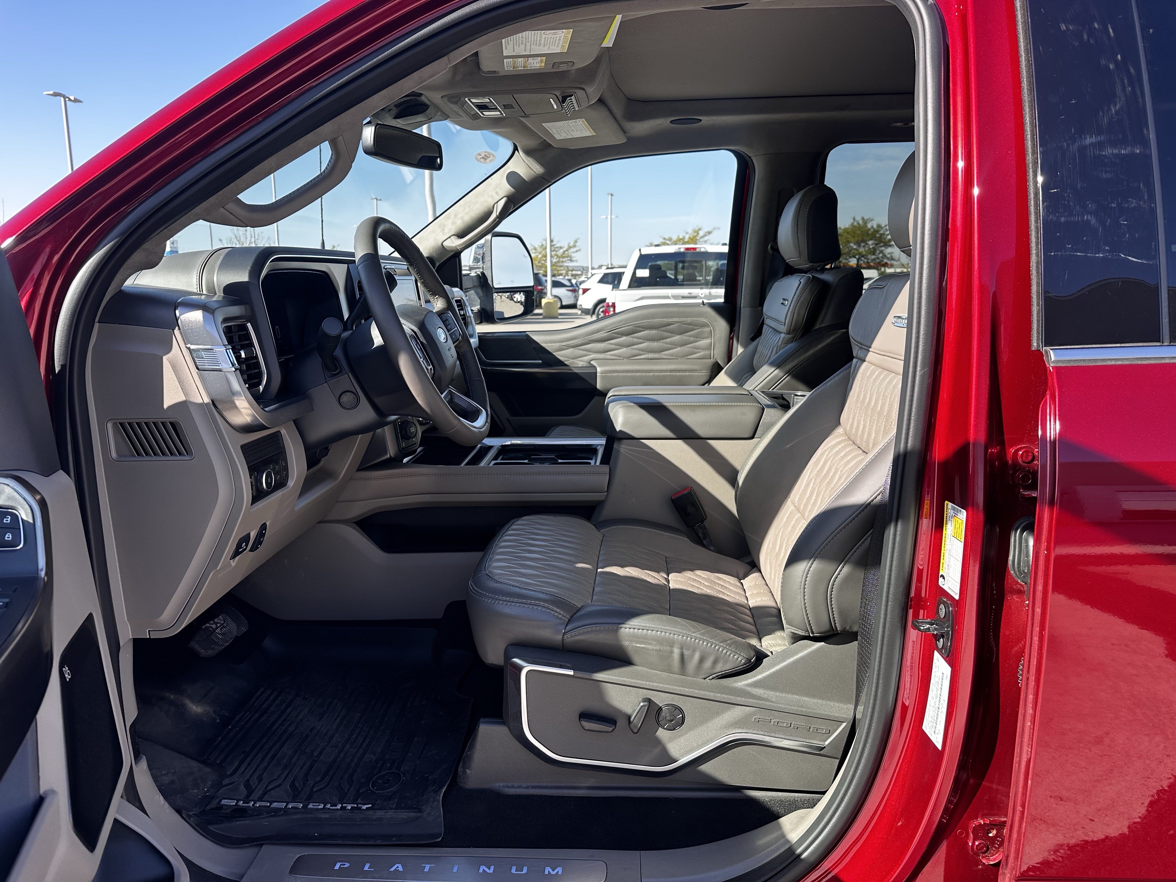 Used 2026 Ford F350 Platinum w/ Platinum Plus Package AWD/4WD image 7
