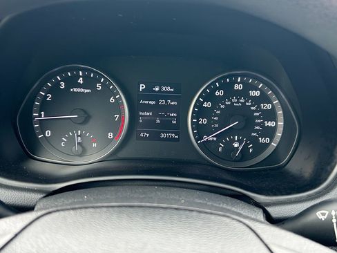 Used 2018 Hyundai Elantra GT image 21