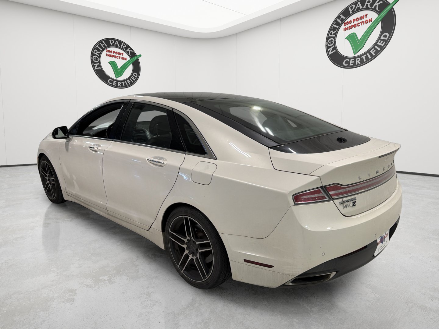 Used 2016 Lincoln MKZ Black Label AWD/4WD image 3